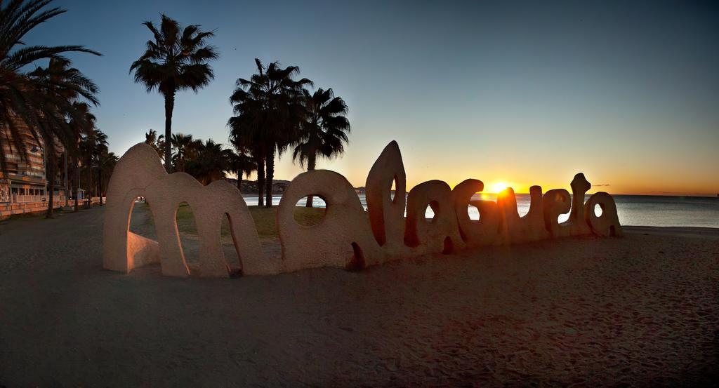 Enjoy Apart Centro Y Playa Victoria Málaga Eksteriør bilde